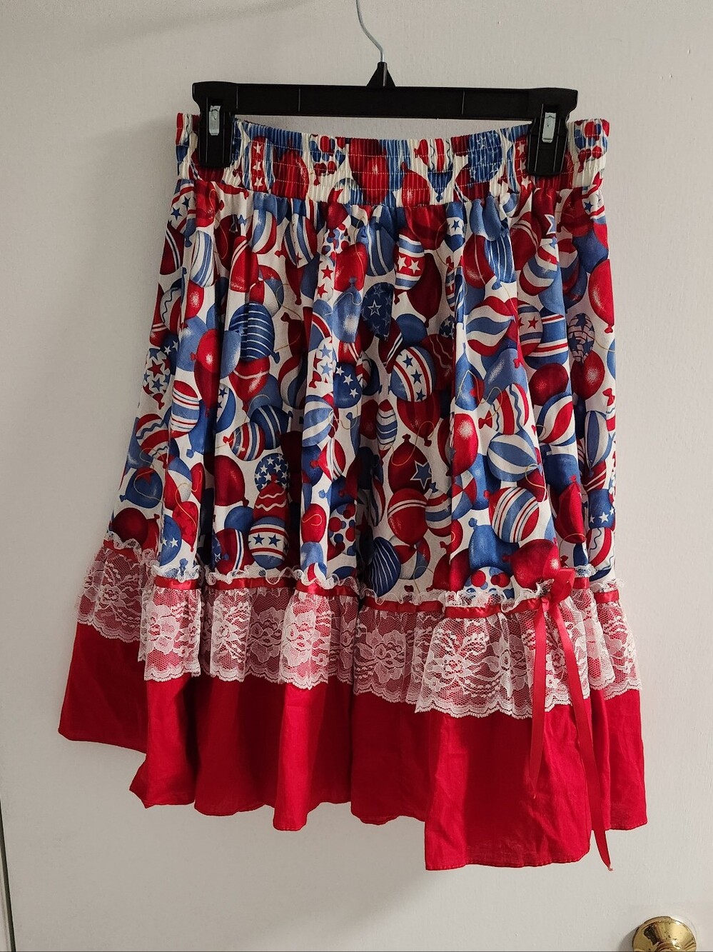 Square Up Balloon Print Tiered prarie Skirt, Size S